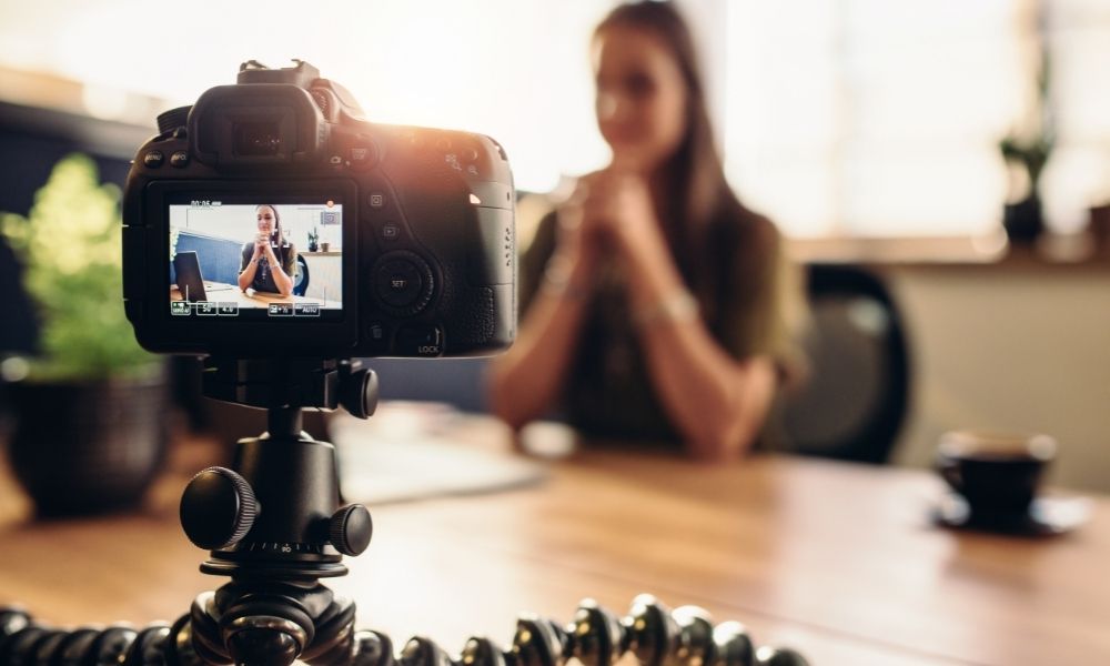 3 Reasons To Use a Tripod While Shooting Video